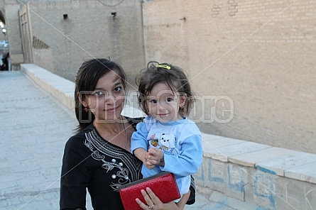 Uzbek mother with her child, Tashkent, Uzbekistan