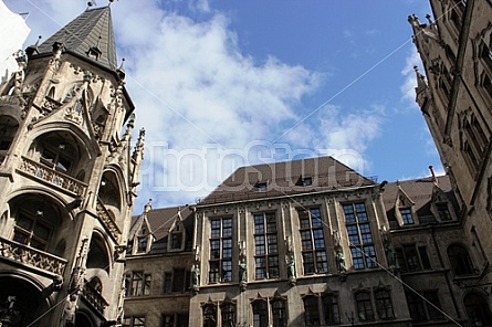 Neues Rathaus courtyard and Glockenspiel