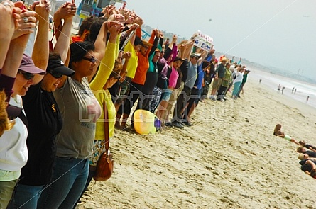 Hands Across the Sand 2010