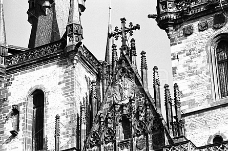 cross on Tyn Cathedral