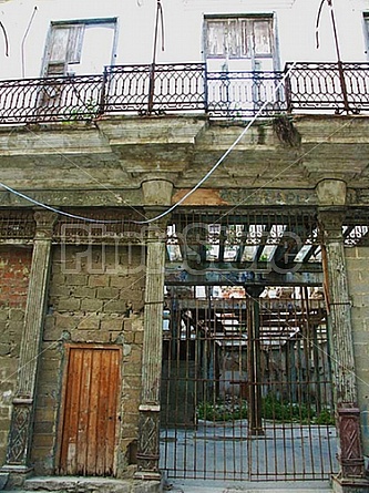 gutted residence in Old Havana