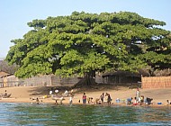 busy morning at Malawi lake